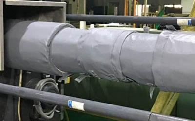 注塑機(jī)<a href=http://m.sdjmqj.cn/e/tags/?tagname=%E4%BF%9D%E6%B8%A9%E8%A1%A3 target=_blank class=infotextkey>保溫衣</a>的好處